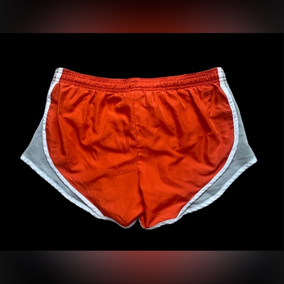 Women’s size Small running shorts. Excellent used condition!! - Picture 3 of 5